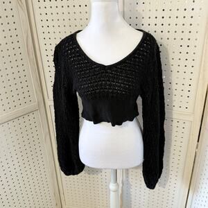 Altar'd State Black Cropped Knit Sweater‎ Long Sleeve Small
